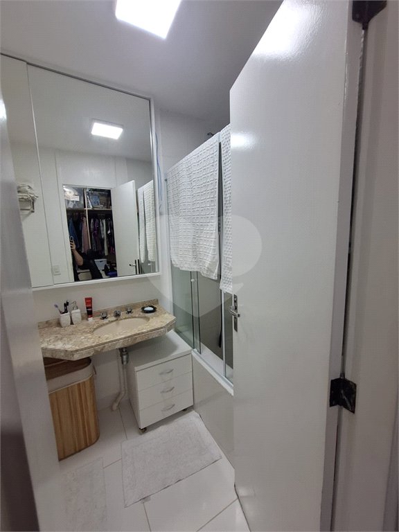 Casa à venda com 5 quartos, sendo 3 suítes,  no condomínio Vila Panamericana, São Paulo - SP