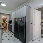 Casa à venda com 3 quartos, sendo 1 suíte, em Alto da Boa Vista, São Paulo, SP