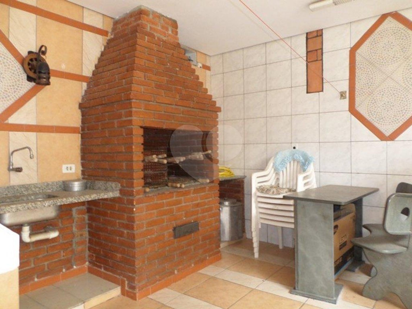 Casa à venda com 5 quartos, sendo 2 suítes,  em Vila Gustavo, São Paulo, SP