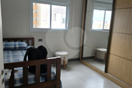 Apartamento à venda com 2 quartos, sendo 1 suíte,  em Loteamento Mogilar, Mogi das Cruzes, SP