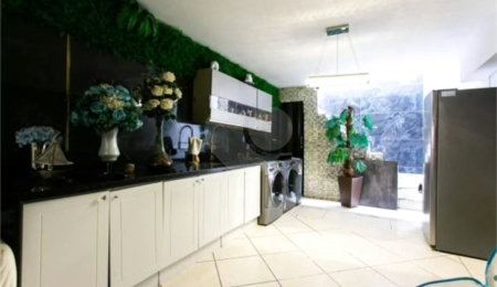 Casa à venda com 3 quartos, sendo 1 suíte,  em Vila Esperança, São Paulo, SP