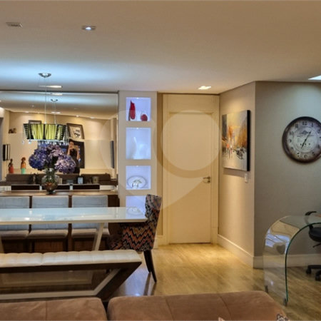 Apartamento à venda com 3 suítes em Jardim Londrina, São Paulo, SP