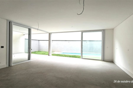 Casa à venda com 4 suítes no condomínio Vila Arese, São Paulo - SP
