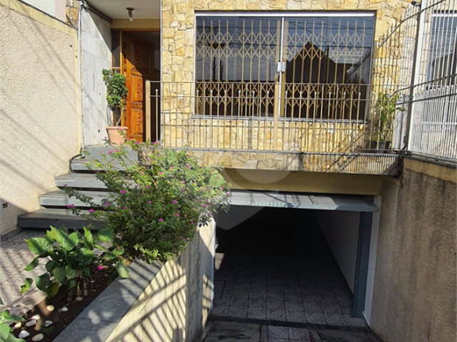 Sobrado à venda com 4 quartos, sendo 1 suíte,  em Vila Pereira Barreto, São Paulo, SP
