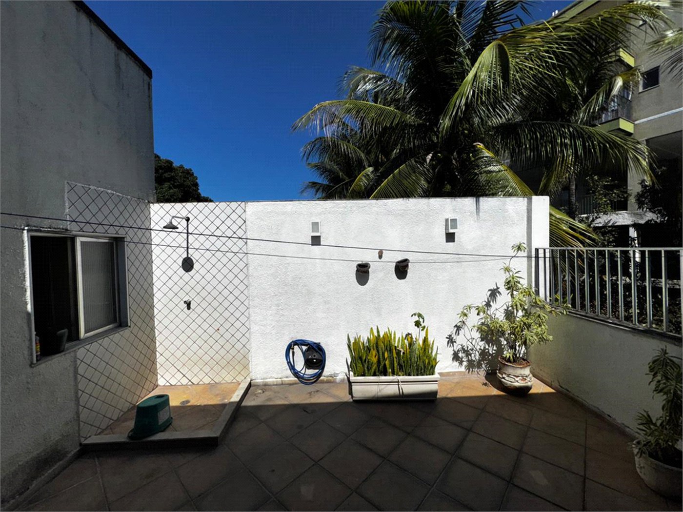 Apartamento à venda com 3 quartos, sendo 1 suíte,  em Jardim Guanabara, Rio de Janeiro, RJ