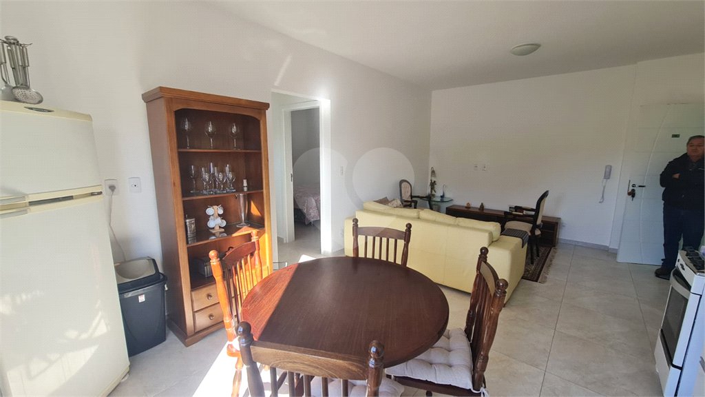 Apartamento à venda com 2 quartos, sendo 1 suíte, em Vila Monteiro, Itapetininga, SP