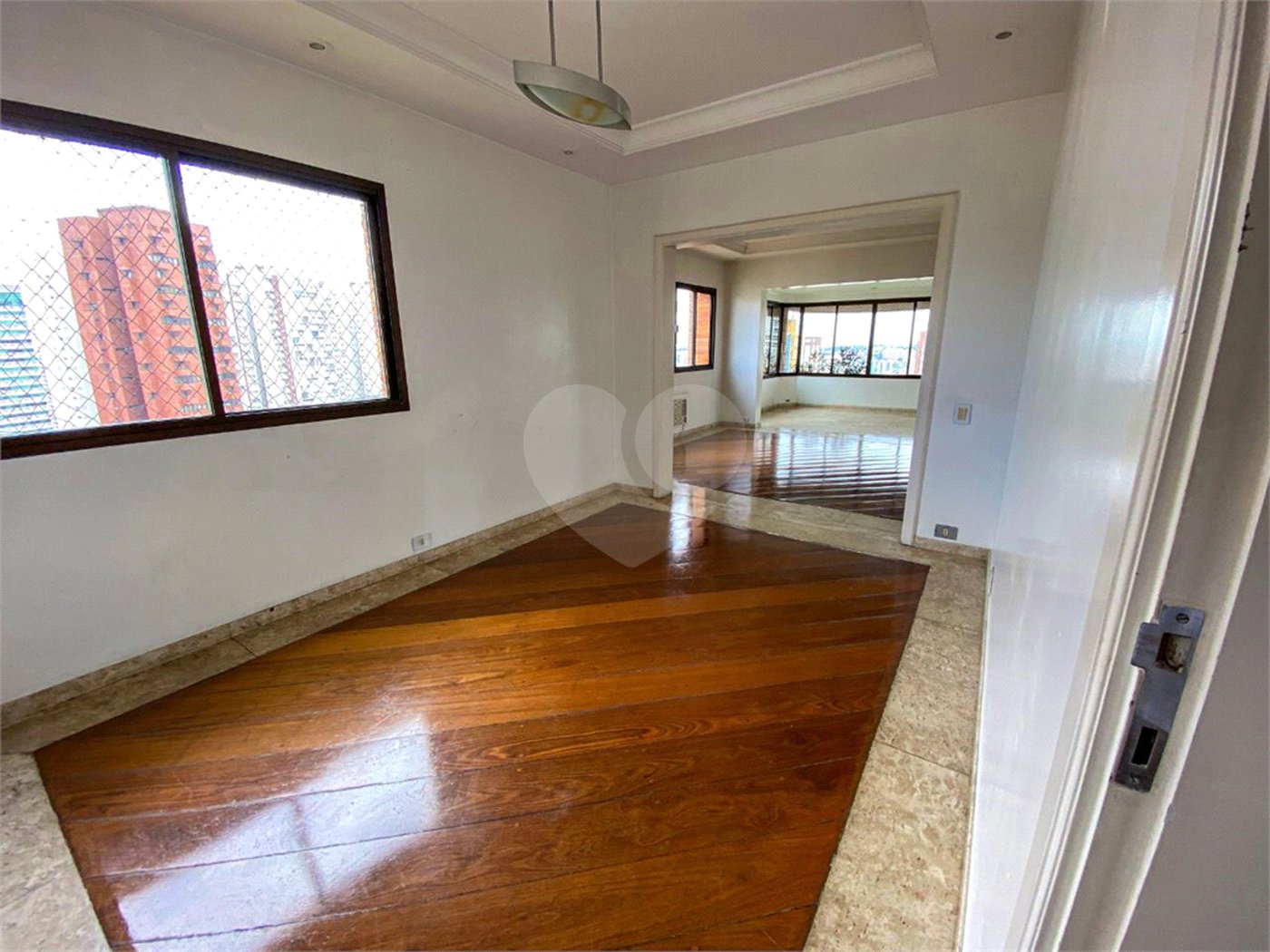 Apartamento à venda com 4 suítes em Vila Suzana, São Paulo, SP