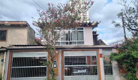 Casa à venda com 4 quartos, sendo 2 suítes,  em Mandaqui, São Paulo, SP