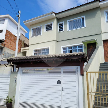 Sobrado à venda com 2 quartos em Vila Nivi, São Paulo, SP