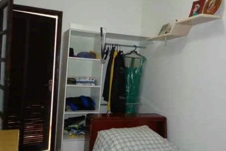 Casa à venda com 3 quartos, sendo 1 suíte, em Jardim Londrina, São Paulo, SP
