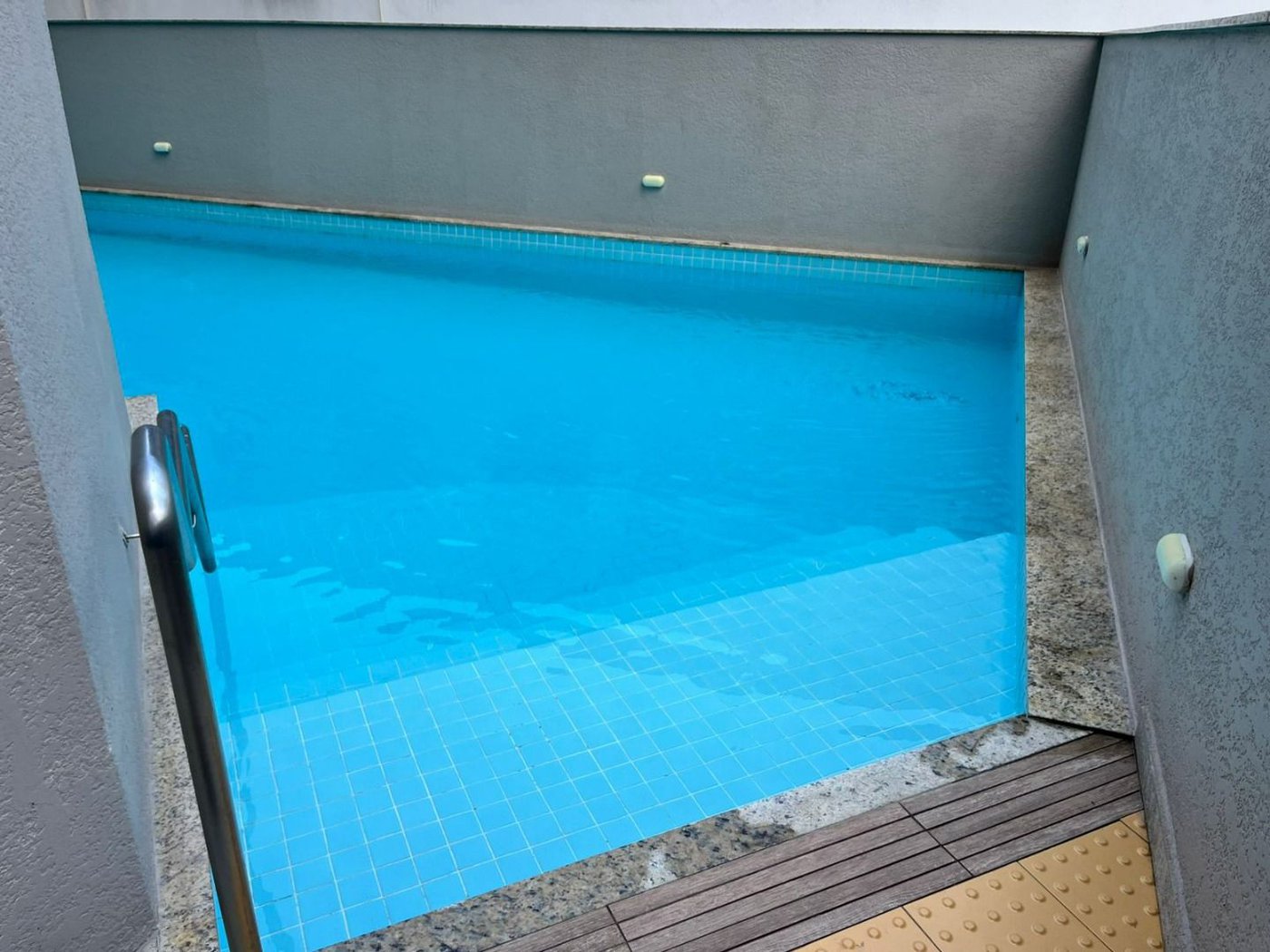 Cobertura com 3 dormitórios à venda, 270 m² por R$ 2.890.000,00 - Barra Funda - Guarujá/SP