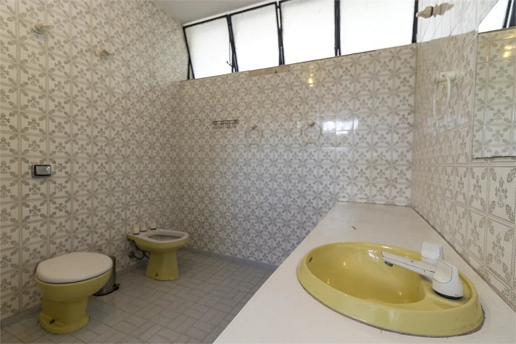 Sobrado à venda com 4 quartos, sendo 2 suítes, em Vila Morumbi, São Paulo, SP