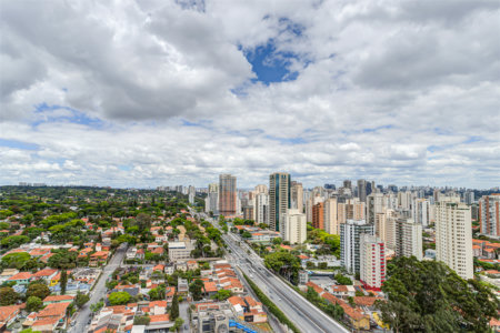 Apartamento à venda com 3 suítes em Campo Belo, São Paulo, SP