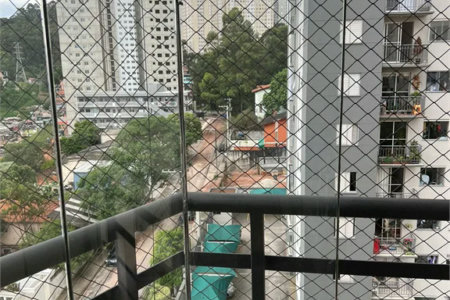 Apartamento à venda com 3 quartos, sendo 1 suíte,  em Vila Andrade, São Paulo, SP