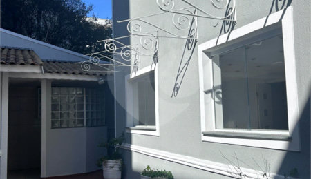 Sobrado à venda com 4 quartos, sendo 2 suítes,  em Tremembé, São Paulo, SP
