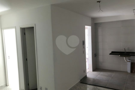 Apartamento à venda com 2 quartos em Vila Gumercindo, São Paulo, SP