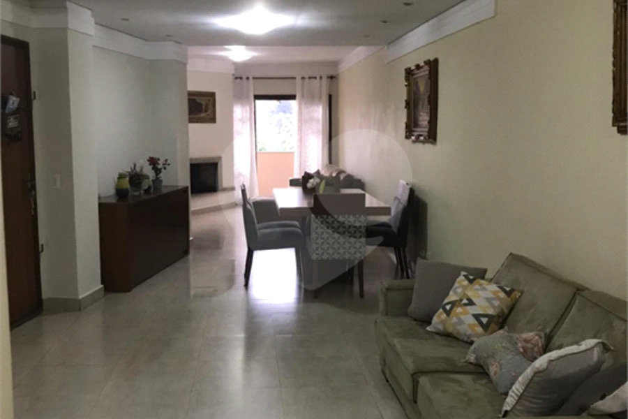 Sobrado à venda com 3 quartos, sendo 1 suíte, em Tremembé, São Paulo, SP