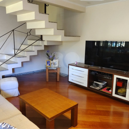 Sobrado à venda com 3 quartos, sendo 1 suíte, em Vila Mascote, São Paulo, SP