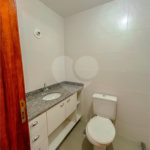 Casa à venda com 4 quartos, sendo 1 suíte, no condomínio Imperial Santa Cruz, Rio de Janeiro - RJ