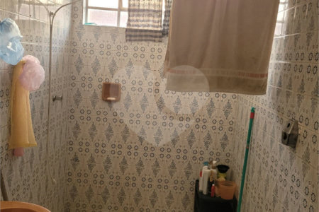 Sobrado à venda com 3 quartos em Vila Marari, São Paulo, SP