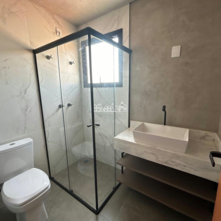 Apartamento à venda com 3 quartos, sendo 1 suíte, no centro de Atibaia - SP