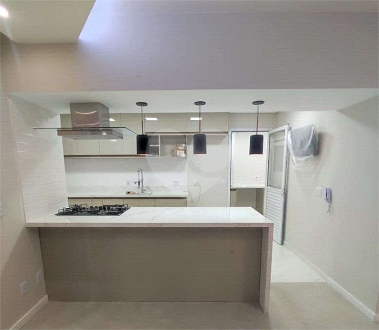 Apartamento à venda com 3 quartos, sendo 2 suítes,  em Jardim Arpoador, São Paulo, SP
