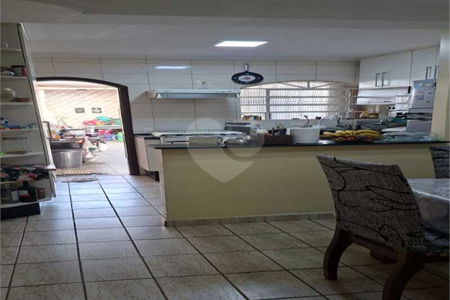 Sobrado à venda com 2 quartos, sendo 1 suíte, em Vila Nova Cachoeirinha, São Paulo, SP