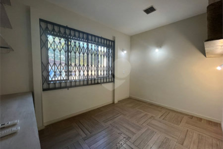 Casa à venda com 2 quartos, sendo 1 suíte, no condomínio Residencial Vale das Palmeiras, Rio de Janeiro - RJ