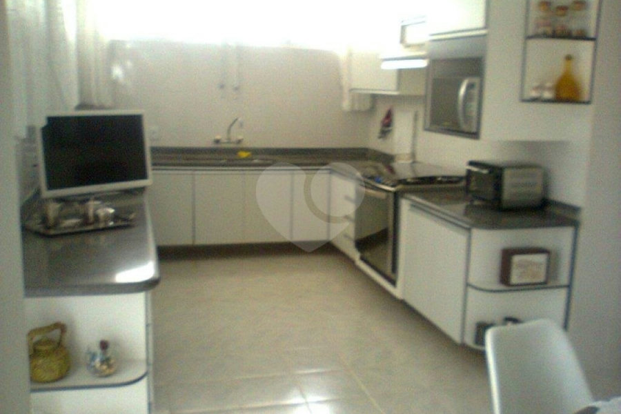 Casa Térrea à venda com 4 suítes em Vila Albertina, São Paulo, SP