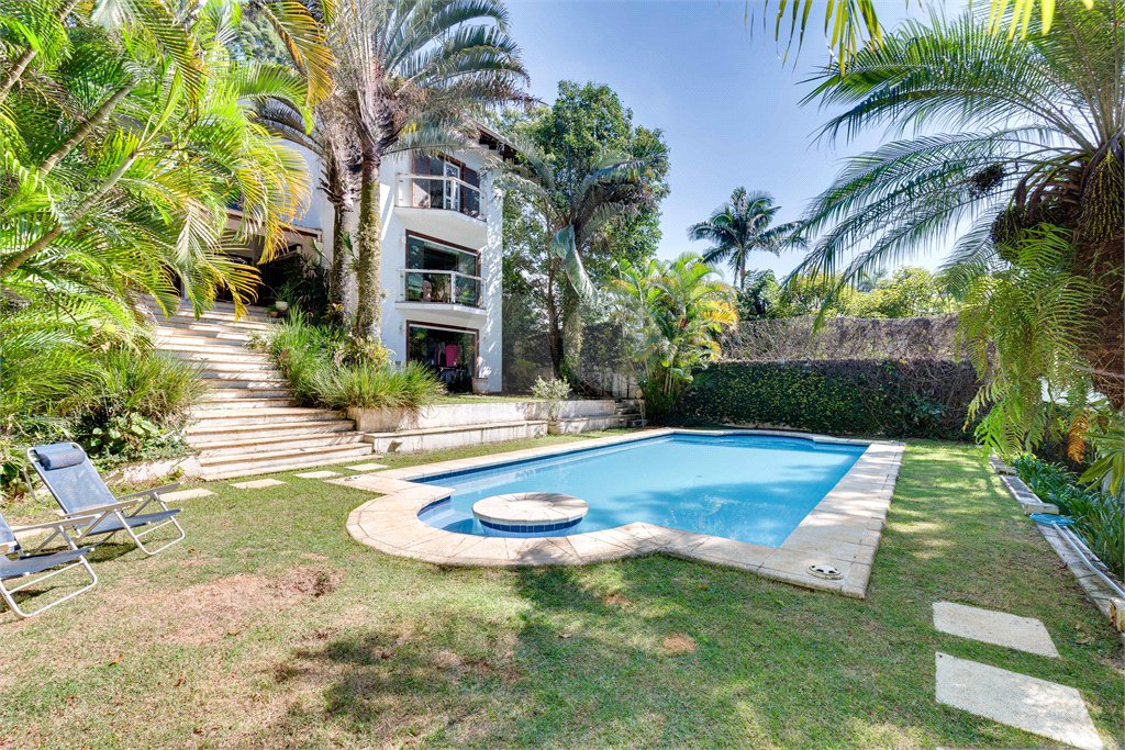 Casa à venda com 4 suítes em Alto da Boa Vista, São Paulo, SP