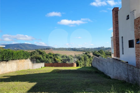 Terreno à venda no condomínio Village Ipanema 1, Araçoiaba da Serra - SP