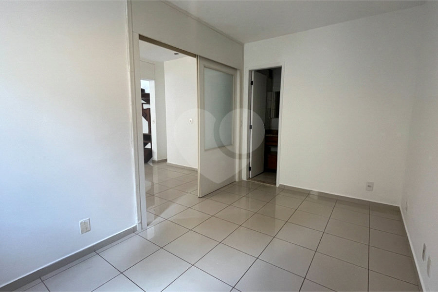Cobertura à venda com 3 quartos, sendo 2 suítes,  em Lapa, São Paulo, SP