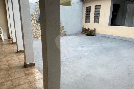 CASA A VENDA NO VISTA VERDE COM 300M², 3 DORMITORIOS, 2 BANHEIOS, 3 VAGAS, SÃO JOSÉ DOS CAMPOS/SP.