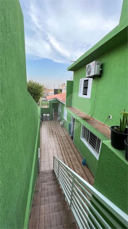 Sobrado à venda com 4 quartos, sendo 1 suíte, em Tremembé, São Paulo, SP
