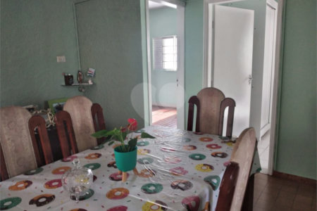 Casa à venda com 4 quartos, sendo 1 suíte, no Centro, Mairinque, SP