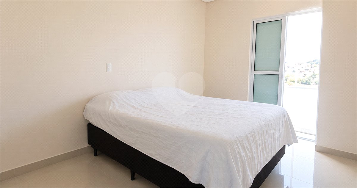 Sobrado à venda com 3 quartos em Nova Petrópolis, São Bernardo do Campo, SP