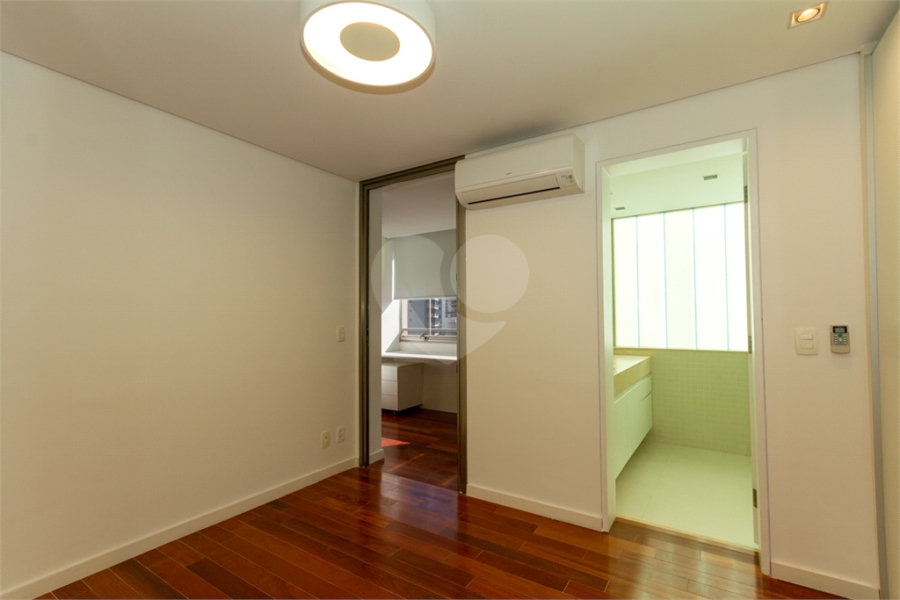 Cobertura à venda com 3 suítes em Vila Madalena, São Paulo, SP