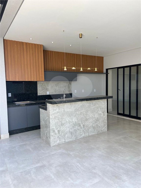 Casa à venda com 3 suítes no condomínio Residencial Maria Dulce, Indaiatuba - SP
