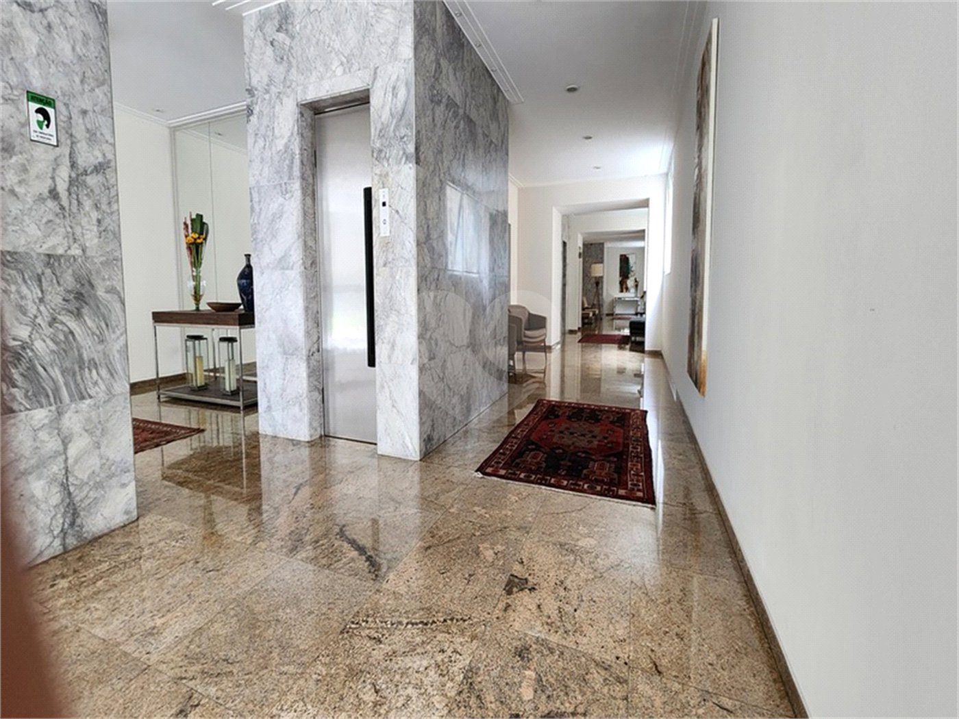 Apartamento à venda com 3 quartos, sendo 1 suíte, em Jardim Paulista, São Paulo, SP