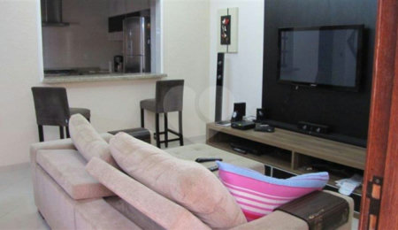 Casa à venda com 3 quartos, sendo 1 suíte, no condomínio Villa Jardim Sul, São Paulo - SP