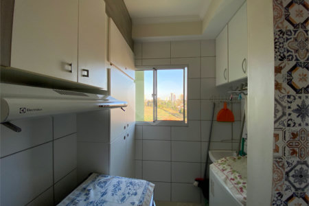 Apartamento de 2 dormitórios (1 suíte) próximo a Rodoviária