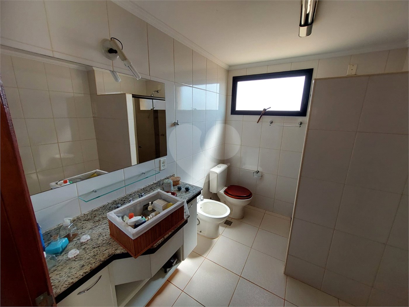 Apartamento com 3 suítes no centro de São Carlos