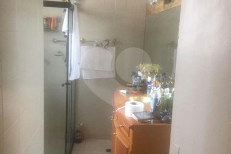sobrado a venda 270m², 4 quartos e 5 vagas