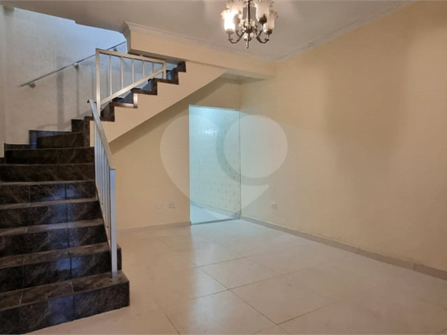 Sobrado à venda com 4 quartos em Jardim Vila Formosa, São Paulo, SP