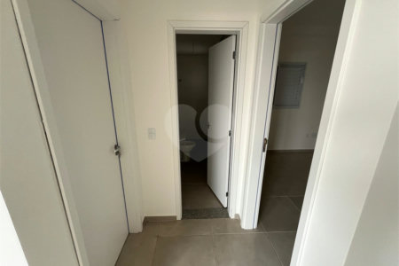 Apartamento á venda na região da Vila Prado.