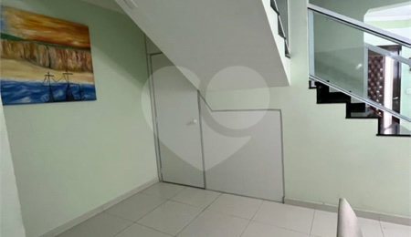 Sobrado à venda com 3 quartos, sendo 1 suíte, em Vila Piauí, São Paulo, SP