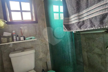 Casa Térrea à venda com 3 quartos, sendo 1 suíte, no Centro, Poá, SP