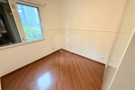 Apartamento à venda com 2 quartos em Vila Olímpia, São Paulo, SP