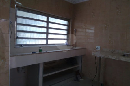 Casa Térrea à venda com 4 quartos, sendo 1 suíte, em Vila Rosália, Guarulhos, SP