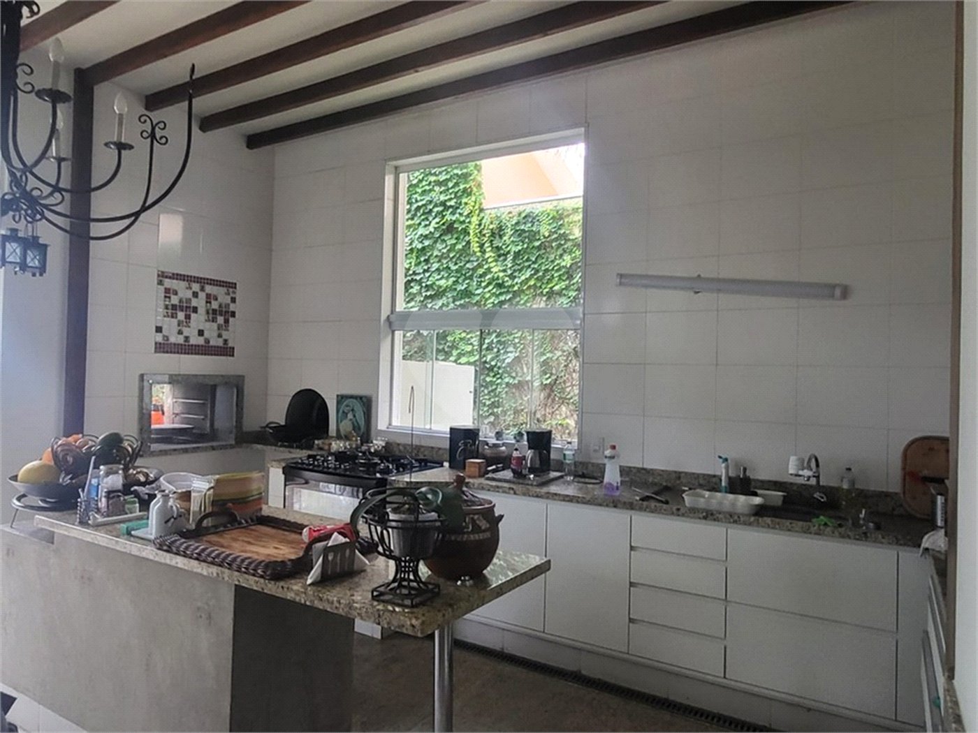 Casa à venda com 4 suítes no condomínio Jardim Theodora, Itu - SP